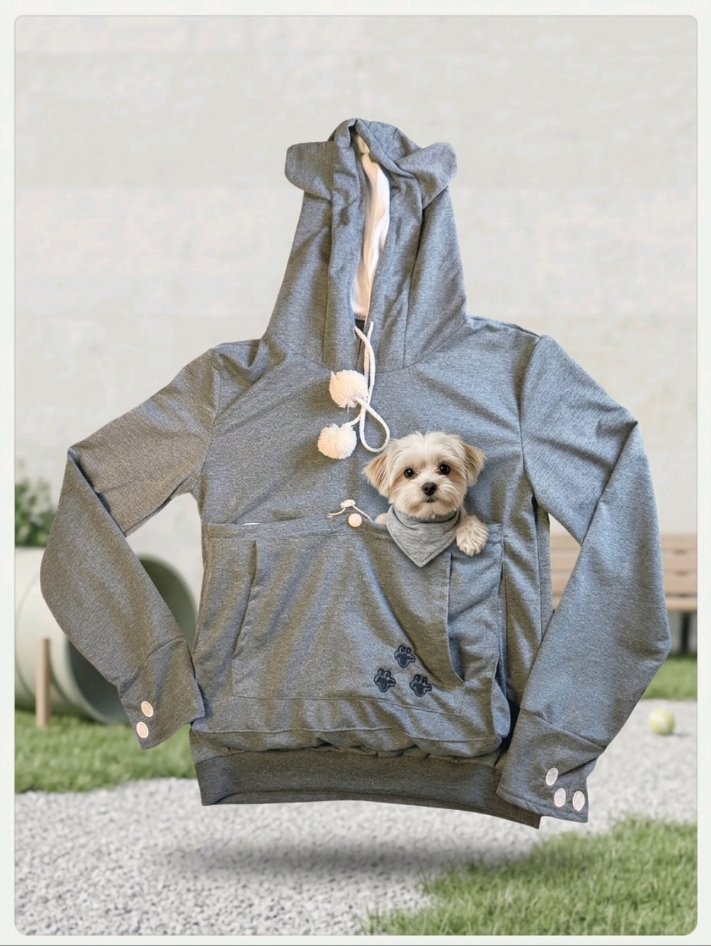 Amazon Dog Carrier Gray Hooded Sweatshirt with Pom-Poms And Ears Size M